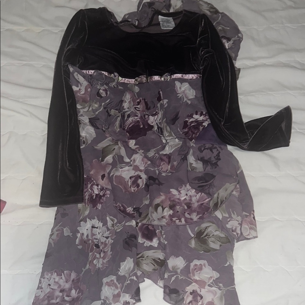 Casual Black and Purple Dress with Floral Design